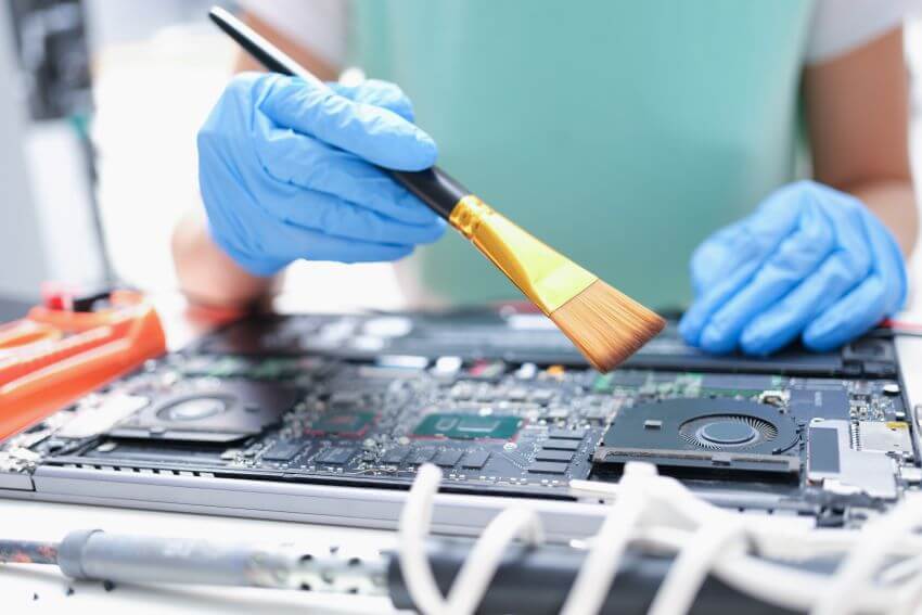 Mantenimiento de Equipos